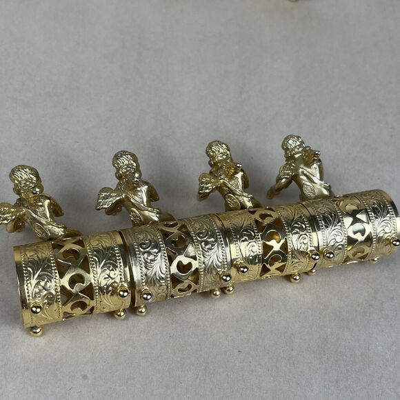 VTG 8pc Gold Tone Metal Angel Playing Violin Filigree Napkin Ring Holder Signed‎ - Picture 9 of 16